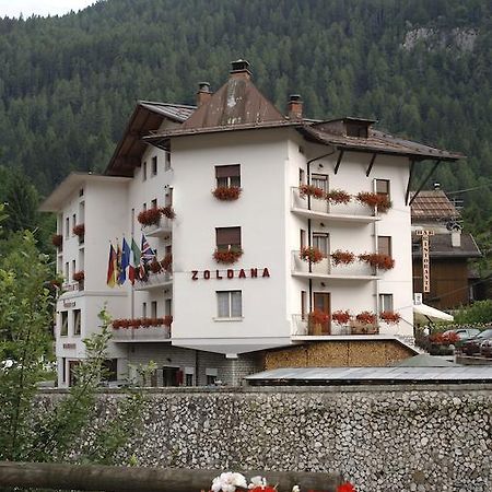 Hotel Zoldana Forno di Zoldo Exteriör bild