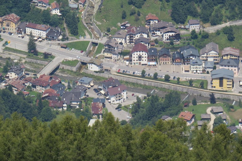 Hotel Zoldana Forno di Zoldo Exteriör bild