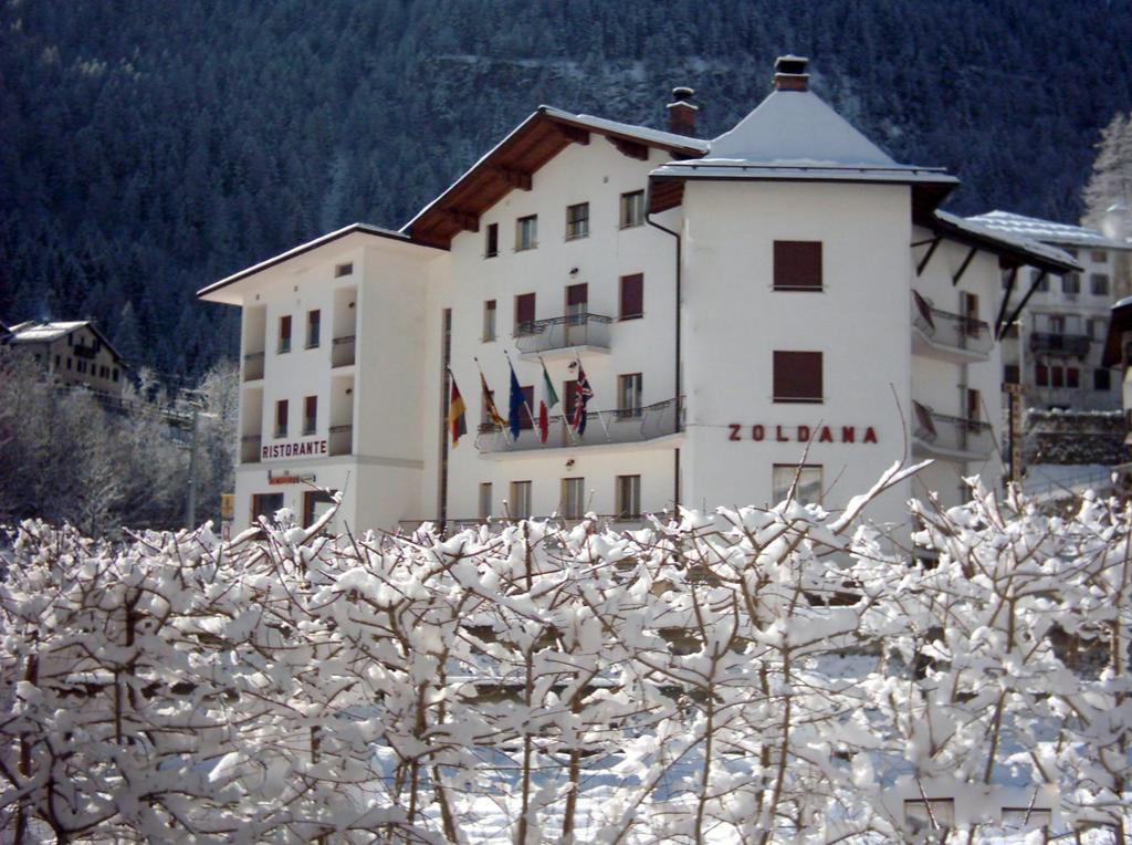 Hotel Zoldana Forno di Zoldo Exteriör bild